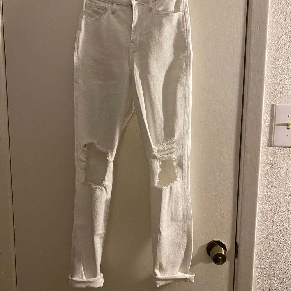 White mom jeans